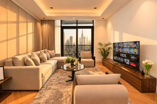 Stunning 1Bdr Luxury with Burj Khalifa View - 4