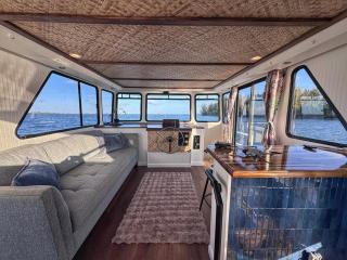 The Mangrove Mansion-a perfect Old Florida getaway - 0