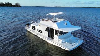 The Mangrove Mansion-a perfect Old Florida getaway - 3