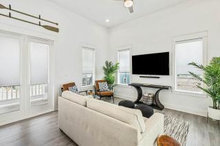 241 Sunrise Avenue - 3