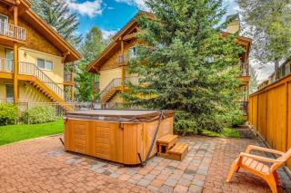 Walk to Ski Slopes! Sun Valley Condo w/ Balcony - 9