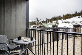 Mountain Lodge Studio - Sleeps 2 - Gym and Ski Access - 3