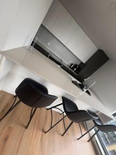 Spacious 2BR in Griffintown Haven - Montreal - 3