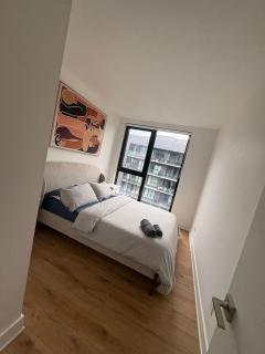 Spacious 2BR in Griffintown Haven - Montreal - 1