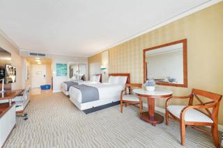 Elegant Resort Studio with Breathtaking Views - 4
