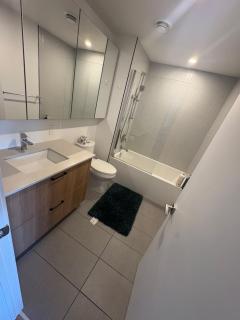Chic 1BR Retreat in Griffintown - Old Port Nearby - 1