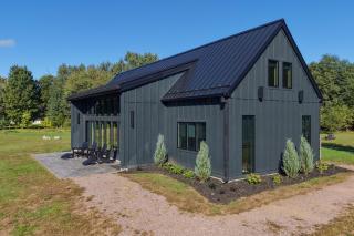 Modern Necedah Home: Hot Tub, Woods & Lake Access - 8