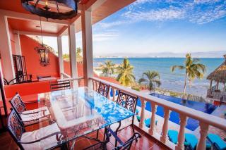 Enjoy our lovely beachfront 4 bedroom luxury villa - 5