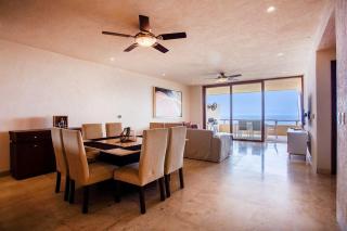 Lindo condo con vista al mar y alberca - 3