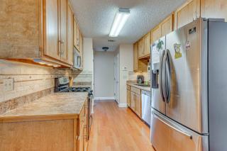 Welcoming Pensacola Home w/ Spacious Yard! - 8