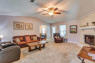 Welcoming Pensacola Home w/ Spacious Yard! - 7