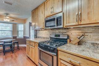 Welcoming Pensacola Home w/ Spacious Yard! - 3