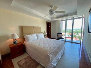 Disfruta elegancia y vistas al mar en Grand Venetia - 8