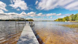 Lakefront Retreat - dock fire pit kayaks gas grill WIFI & more - 8
