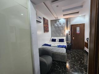 The Reignvella Apartment and Suite - 5
