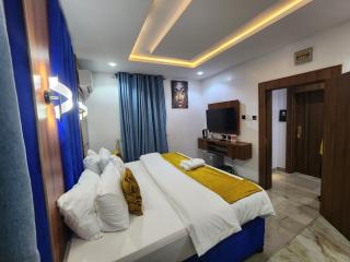 The Reignvella Apartment and Suite - 0
