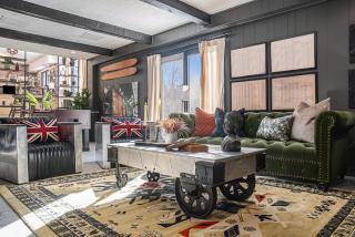 Luxury Designer Home Theatre Games & BBQ Grill - 8