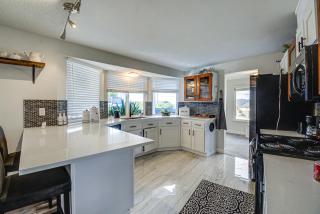 Private Pool, Patio & BBQ! Updated Tacoma Home - 2