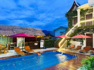 Luang Prabang Mountain View Hostel - 0
