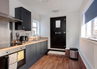 En-suite Room / Desk / Parking / Near EMA - 0