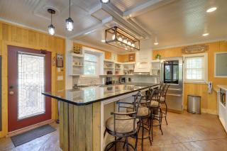 Game Room & Fire Pits: Lake Lafayette Group Cabin - 2