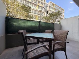 Modern 2 Bedroom Apartment in Adelaide CBD at the Balfours with Pool & Free Parking - 6
