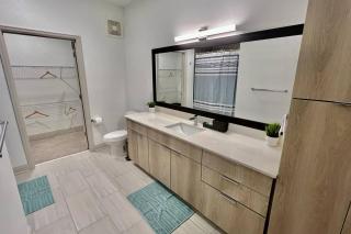 Elegant 2 King Bed Southside Pool Mayo Clinic UNF - 7
