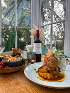 The Sea Trout Inn - 5