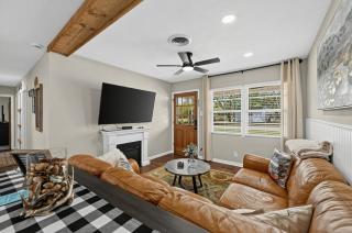 Cozy Terrell Home w Fenced Yard and Fast WiFi - 1