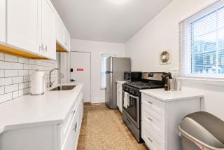 Jungle House Luxury Homes - Columbus Downtown Short North - Near Convention Center & Nationwide Arena - Free Parking - Pet Friendly - Over 5 800 Five Stars - 7