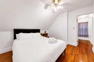 Jungle House Luxury Homes - Columbus Downtown Short North - Near Convention Center & Nationwide Arena - Free Parking - Pet Friendly - Over 5 800 Five Stars - 1