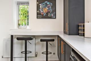 Modern 3 BR Home / Parking, Garden & wifi - 1