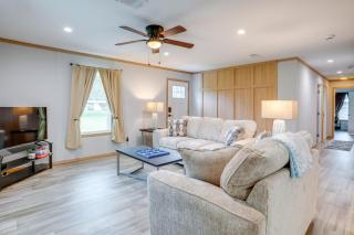 Easy I-4 Access: Central Florida Home w/ Fire Pit - 8