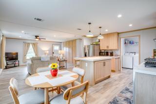 Easy I-4 Access: Central Florida Home w/ Fire Pit - 3