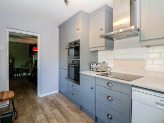 Ivy Cottage - 1