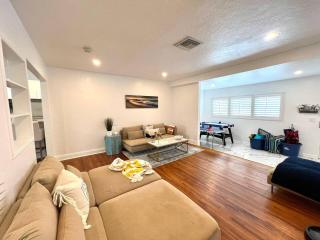 3 2 House Beach across st, Port 8 mi, Ron Jon 4 mi - 6