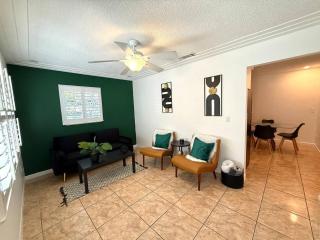 2 bdrm house 15 min beach, 50 min to Space Center - 9