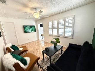 2 bdrm house 15 min beach, 50 min to Space Center - 6