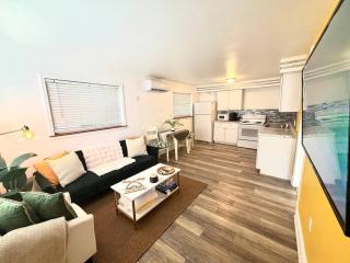 1 bdrm beach across st, Port 8 mi, Ron Jons 4 mi - 9