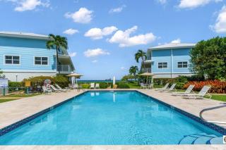 7mile Beachfront! 3 bedroom family beach condo - 5