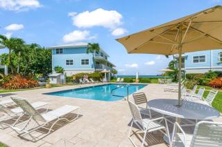 7mile Beachfront! 3 bedroom family beach condo - 1