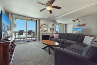 F311 - Pacific Surf Shack - 2