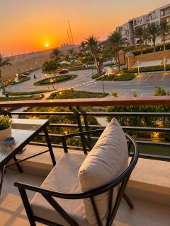 Luxury 2BR in Uptown Cairo- Pool & Gym & Views - 0