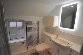 Character Cottage / EMA & Donington Park - 7
