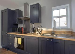 Character Cottage / EMA & Donington Park - 3