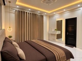2BHK Luxury Penthouse Canal Views BTL Lahore - 3