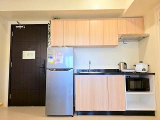 Cozy Minimalist Escape at Serin East Tagaytay - 5