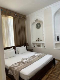 Orom Boutique Hotel - 9