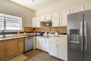 1 Mi to Dtwn! Pensacola Extended Stay - 8