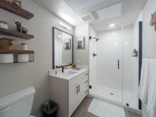 Botanicals And Cattle Vibes:Two-Suite Vista Escape - Boise - 5